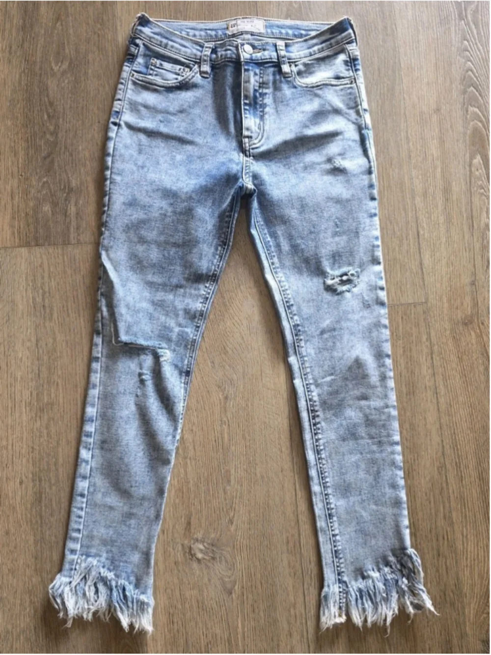 Free People Skinny Jeans 27x26 Acid Wash Distressed Raw Hem Ankle Boho Y2K Indie